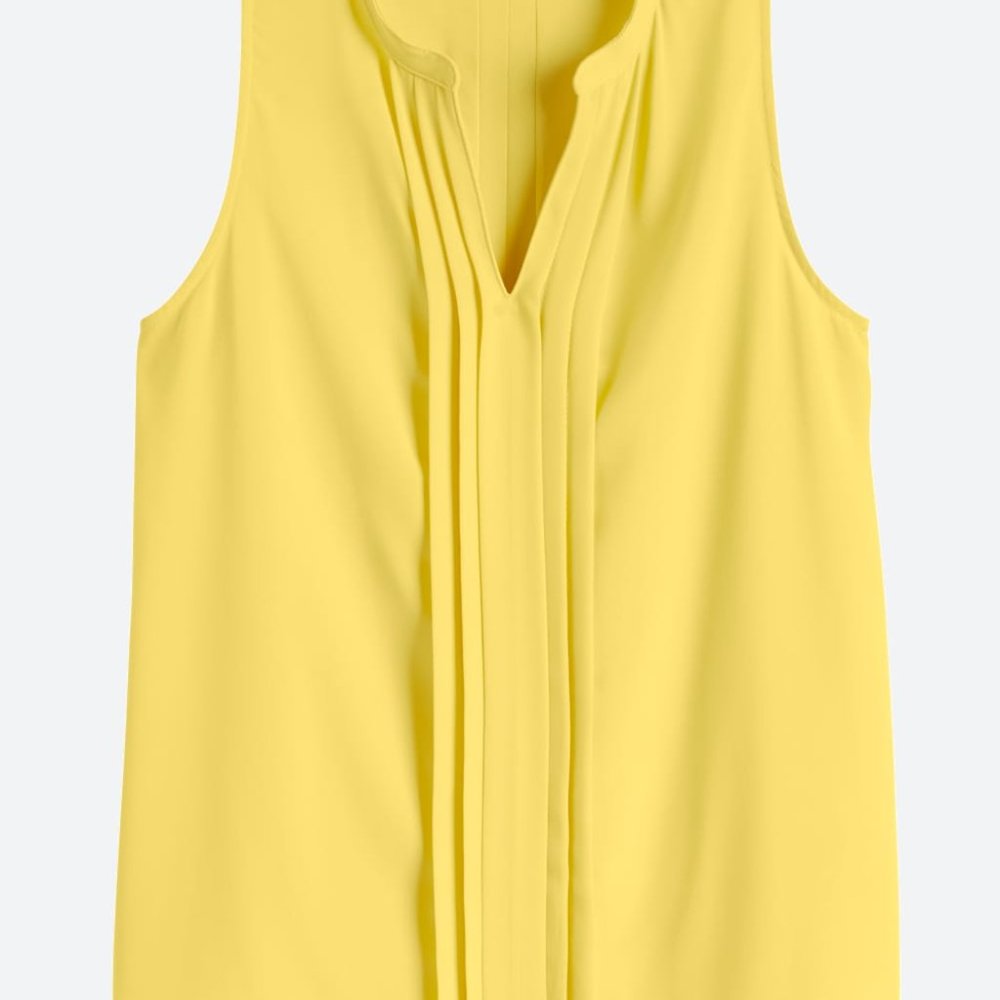 41 Hawthorn Breyson pleated detail blouse